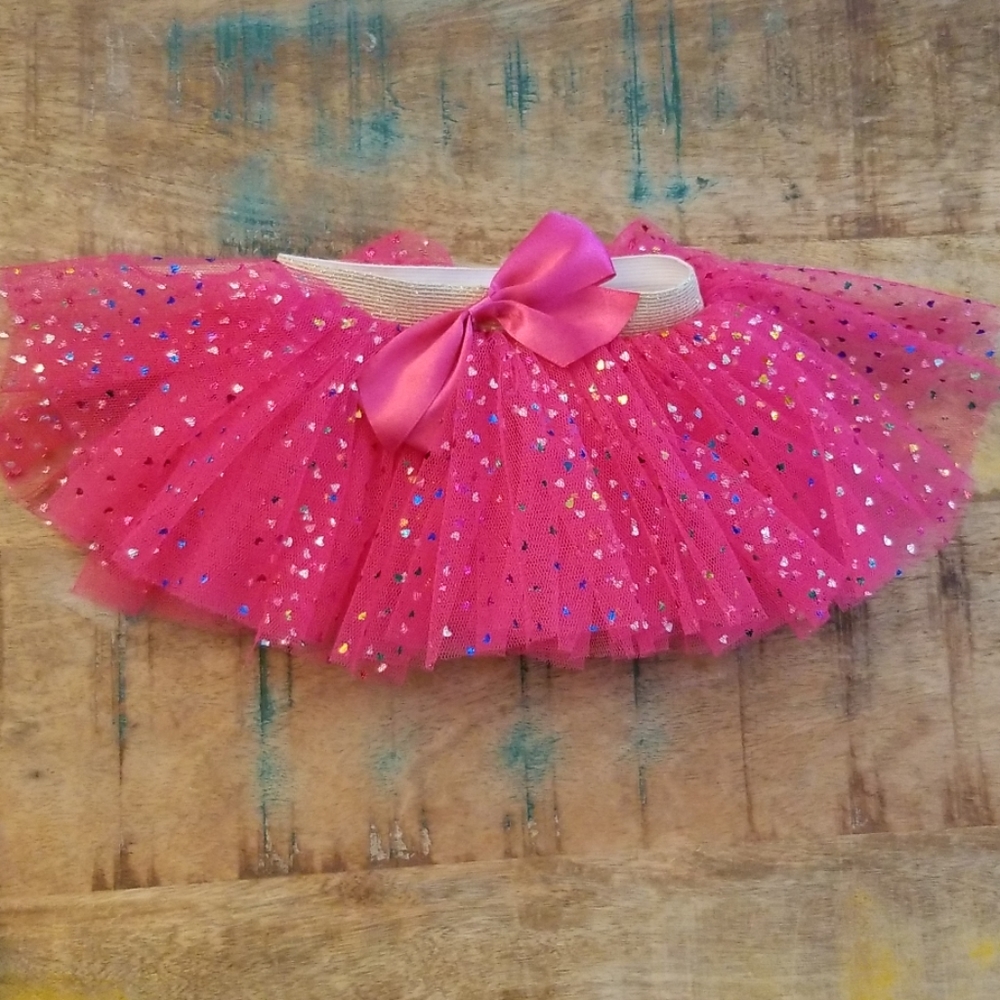 3‐6M 🦄 Pink Tutu 🦄 with foil hearts